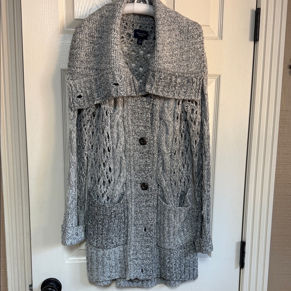 American Eagle Outfitters Gray Cable Knit Sweater